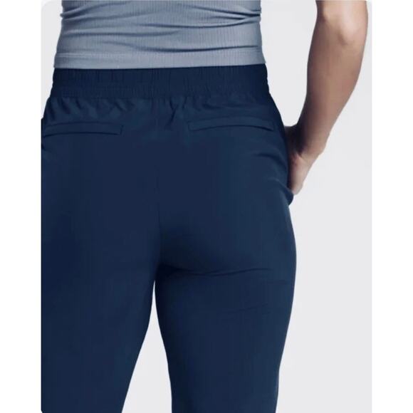 Athleta Brooklyn Jogger Pants Women’s 10 Navy Blue Stretch Travel Athleisure - Picture 9 of 10